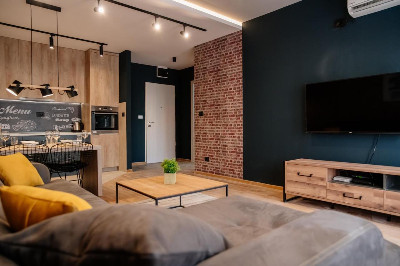 Comfortable Apartment At City Quart Подгорица Екстериор снимка